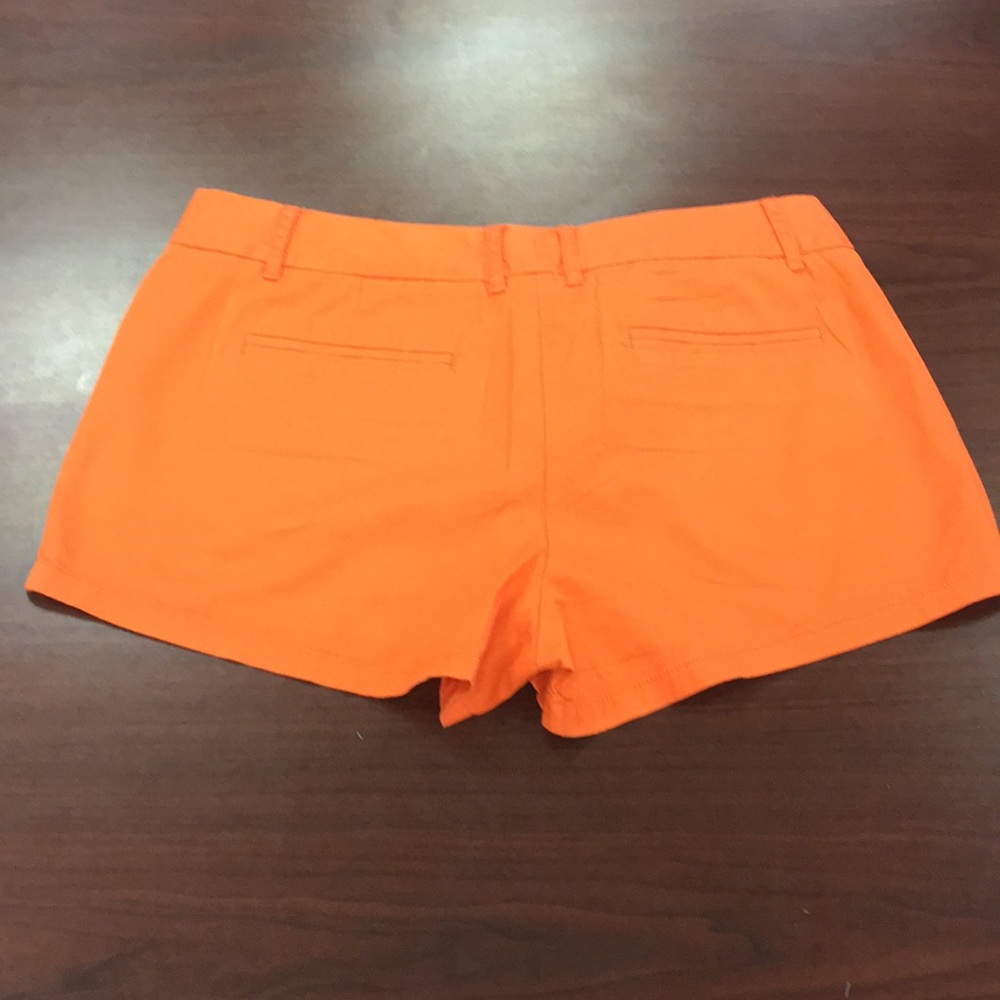 Shorts - Picture 3 of 3